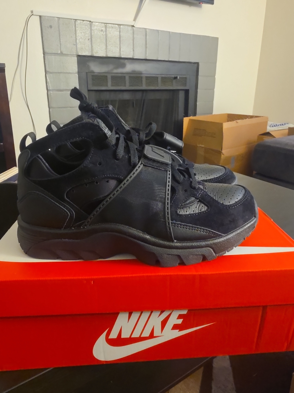 Size 9 - Nike Air Trainer Huarache Triple Black Athletic Training Lifestyle Shoe